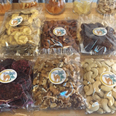 中東 アラビア ナッツ類 ドライフルーツ 雑貨 カフェスペース